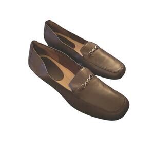 Women's Brown Shoe Casual Comfort Size 9 N Trotters Silver Tone Accent Slip -On
